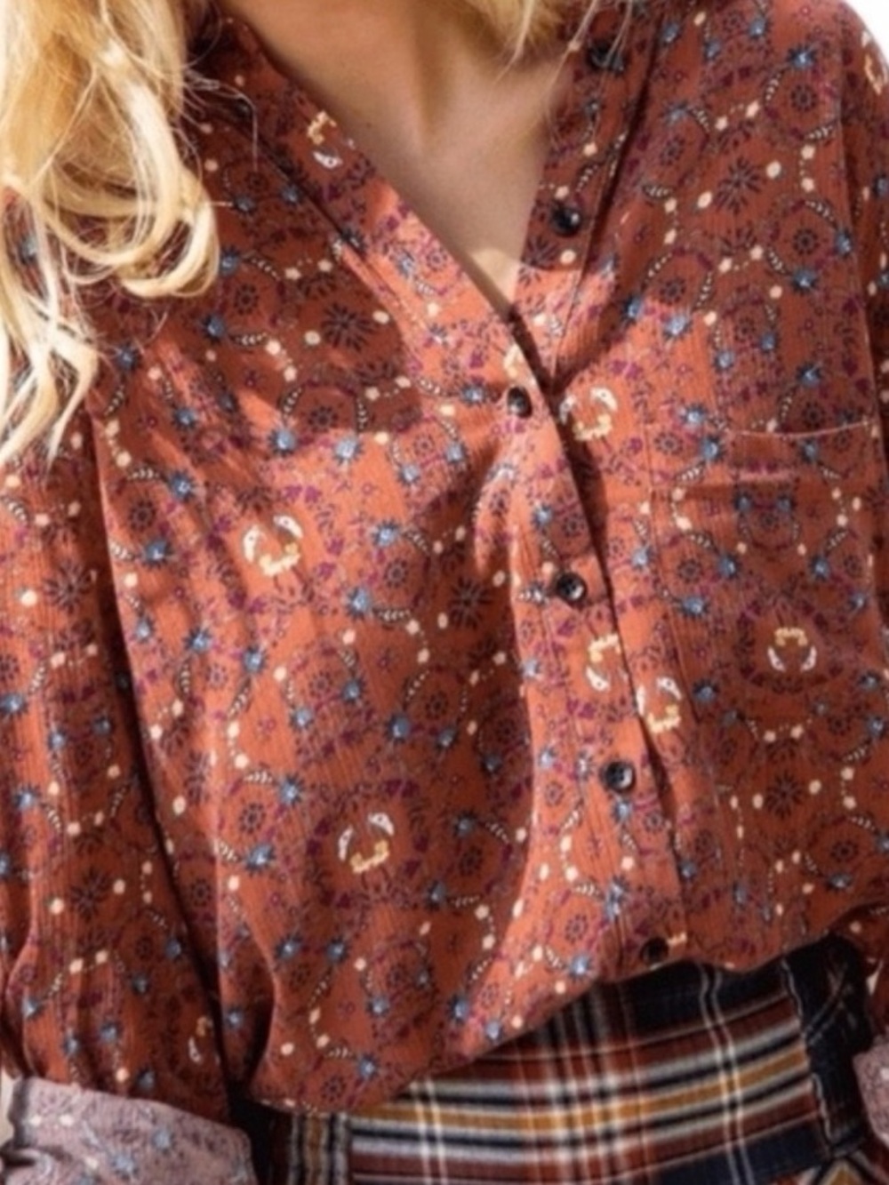 Natural Life Brown Floral Button-Down Shirt Shirt Size Medium